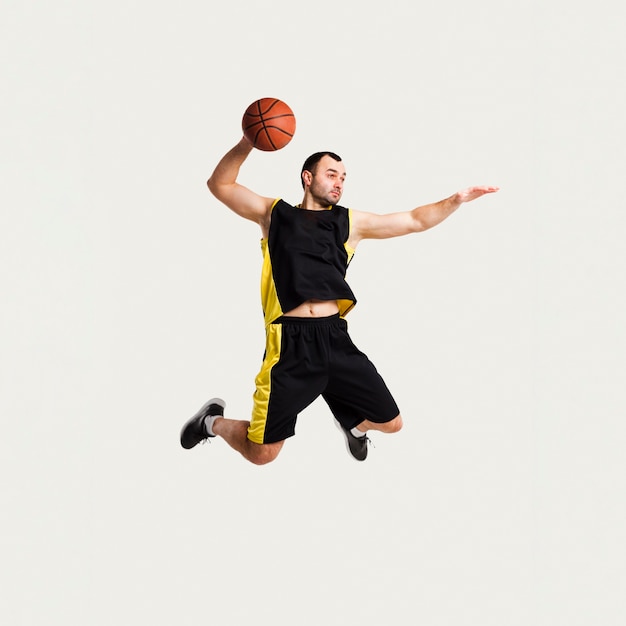 NBA个人奖项获票次数最多的十大球星揭秘詹姆斯超越乔丹科比排名第三